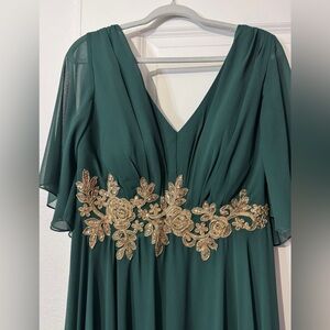 Elegant Green Evening Dress with Gold Embroidery